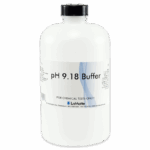 Une bouteille en plastique blanc marquée pH 9,18 Buffer, marquée comme solution tampon de pH standardisée uniquement pour les tests chimiques ; comporte une casquette noire et le logo LaMotte sur l’étagge.